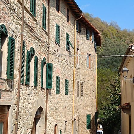 Castle Apartment Aga Uzzano Экстерьер фото